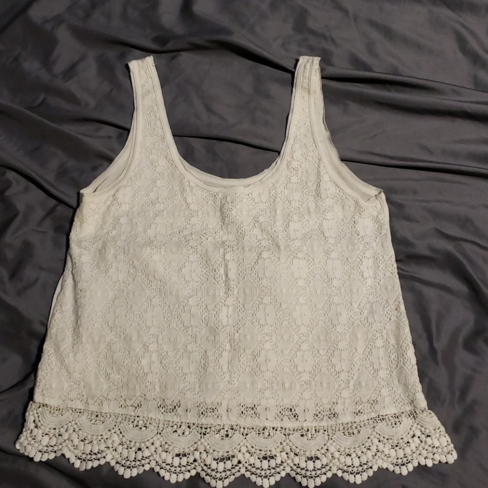 Lace American Eagle crop top